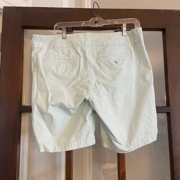 J.Crew Mint Green "Frankie" Stretch Short Size 10 - Picture 3 of 6